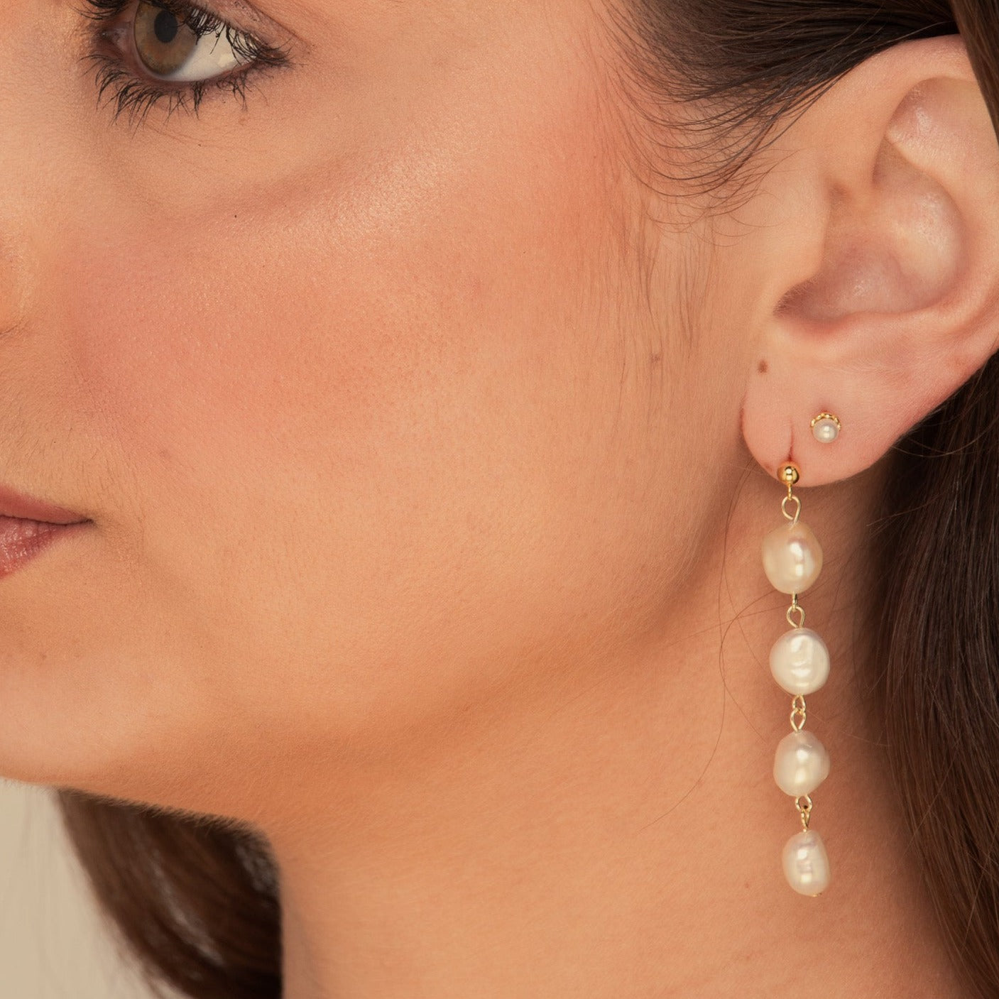 Echo Long Pearl Stud Earrings Gold