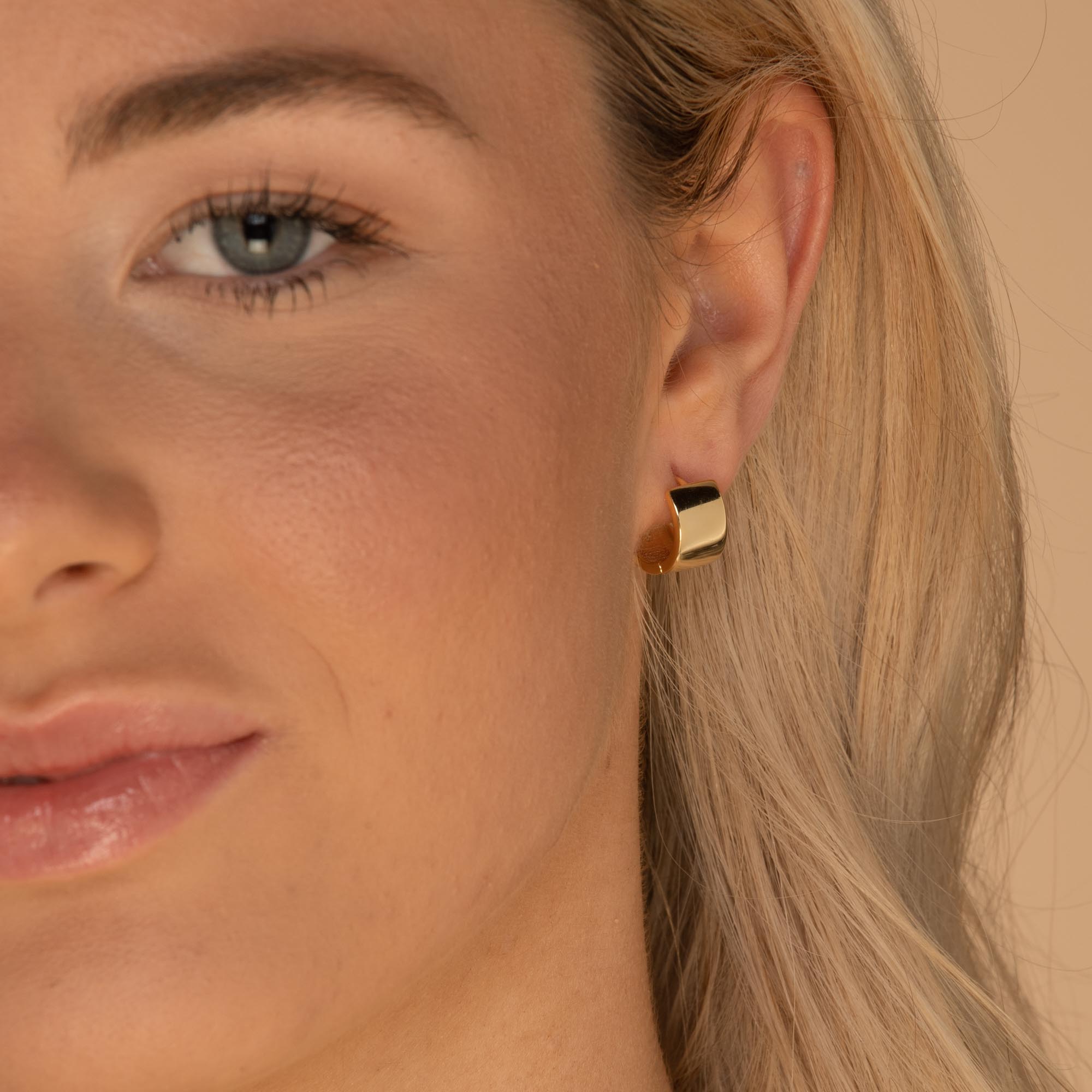 Chunky Huggie Earrings Gold