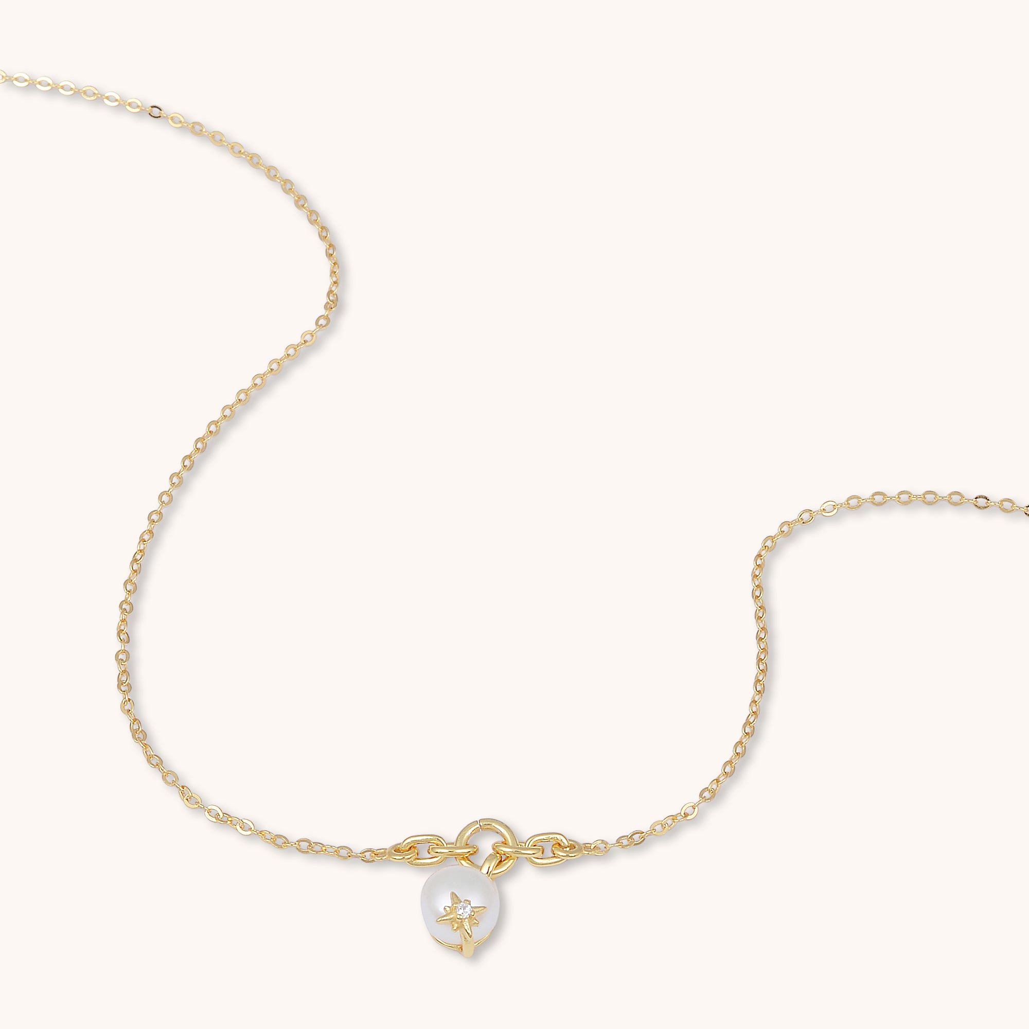 Pearl North Star Necklace Gold